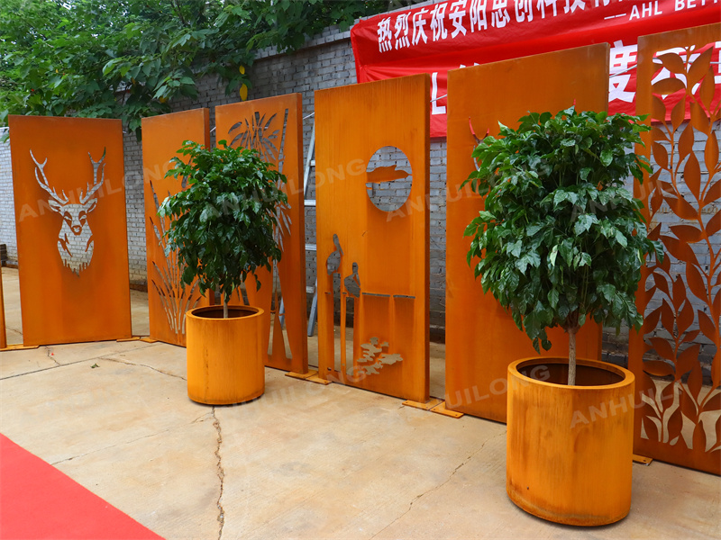 yard corten fence traders